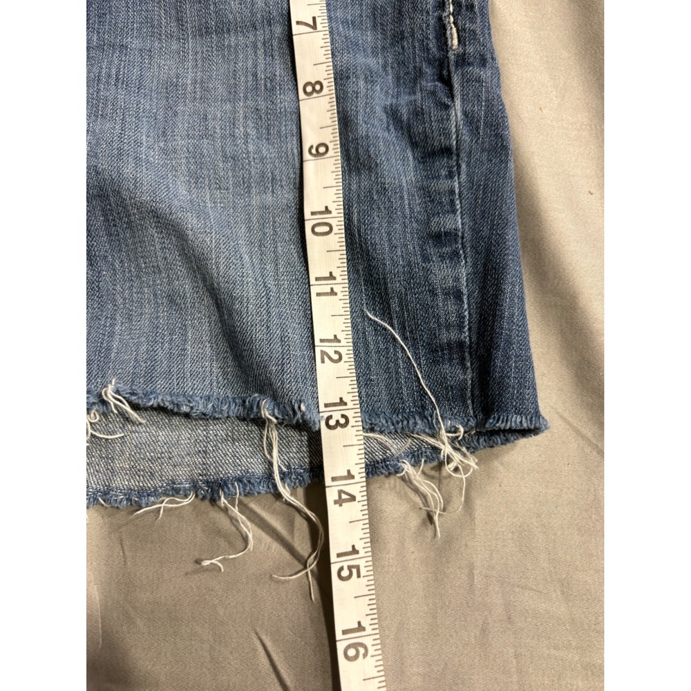 BKE Payton Denim Shorts Medium Wash Raw Hem Contrast Stitch Size 31L - Picture 6 of 6